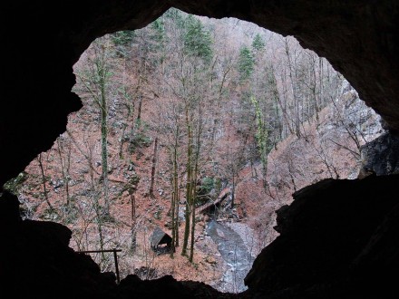 Muževa Hiša cave (Photo: Siniša Abramović)
